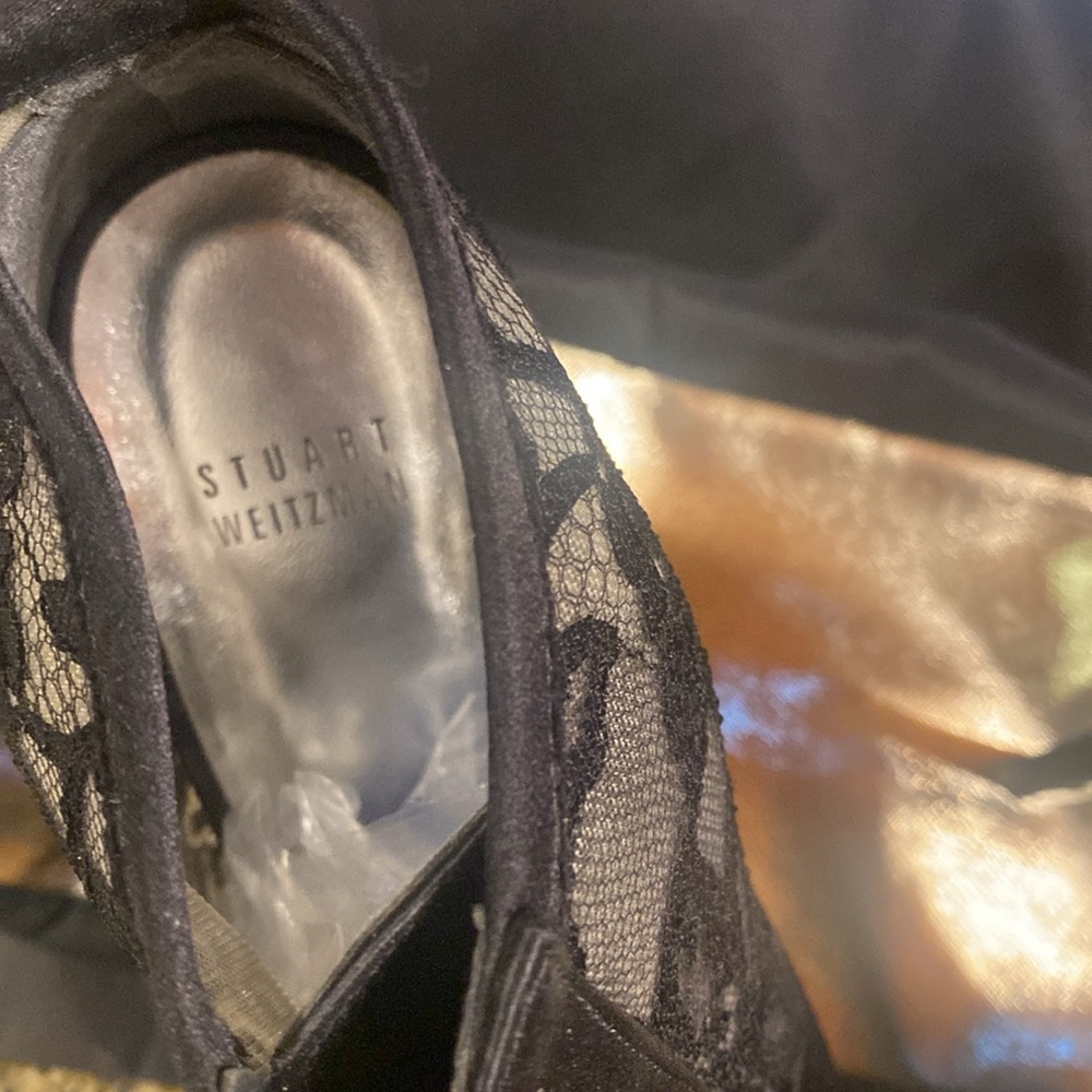 Stuart Weitzman - Picture 12 of 16
